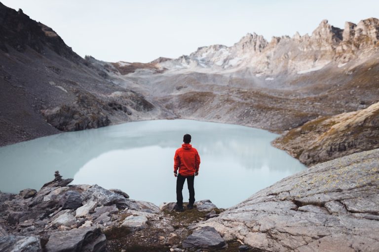 Exploring the Great Outdoors: How Local Communities are Transforming Travel Experiences